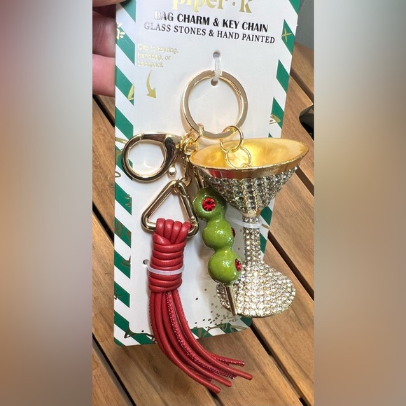 🫒🍸PIPER K sparkly MARTINI Glass and Olives Bag Charm & Key Chain🫒🍸NWT - Picture 7 of 10